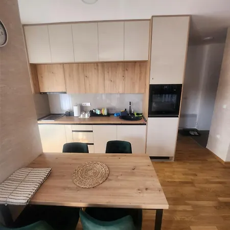 Vila#borova#800m * Zlatibor