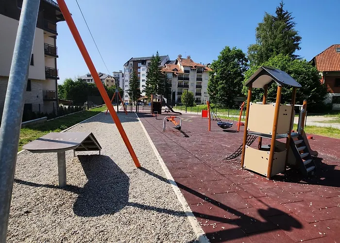 Vila#borova#800m 別荘 ズラティボール